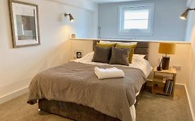 Stansted Airport / Bishop Stortford Apartments